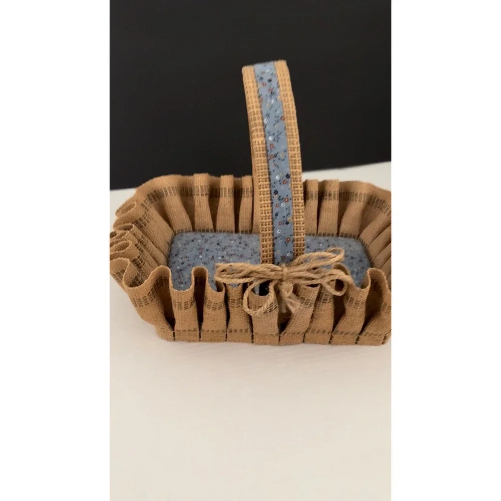 VTG Handmade Burlap Basket Farmhouse Primitive Rustic Tan Blue Floral Handle